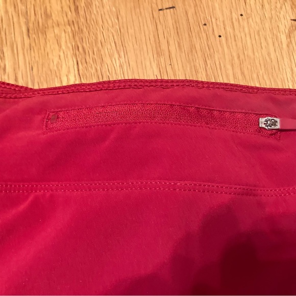 Danskin skort size medium with pockets - Picture 4 of 5